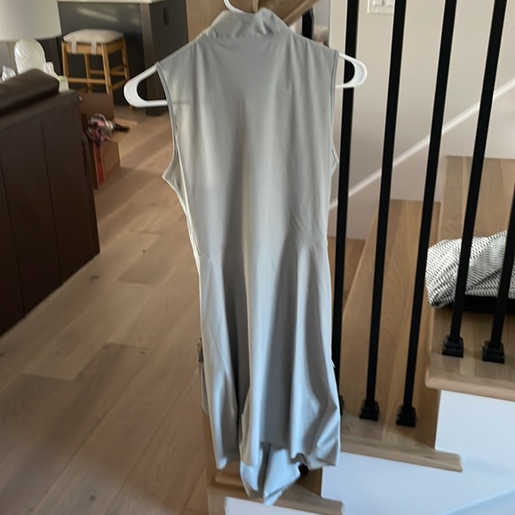 Sun Light Paris Sleeveless Dress - Picture 2 of 3